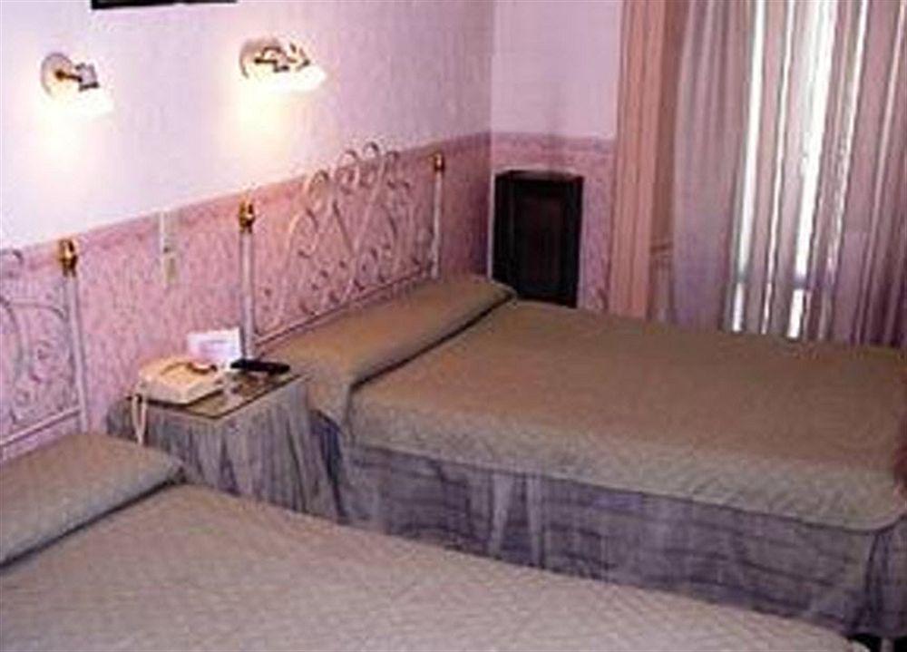 Gran Hotel Hispano Buenos Aires Dış mekan fotoğraf